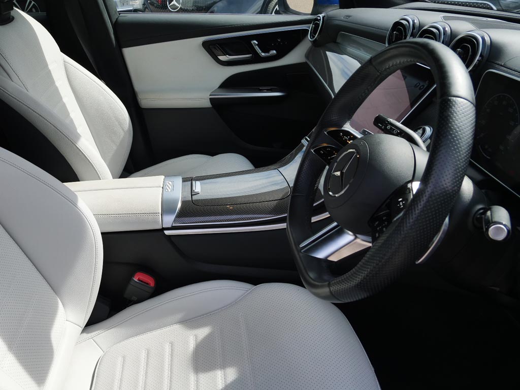 Used Mercedes-Benz GLC 2023 for sale - 76372338: Photo 10