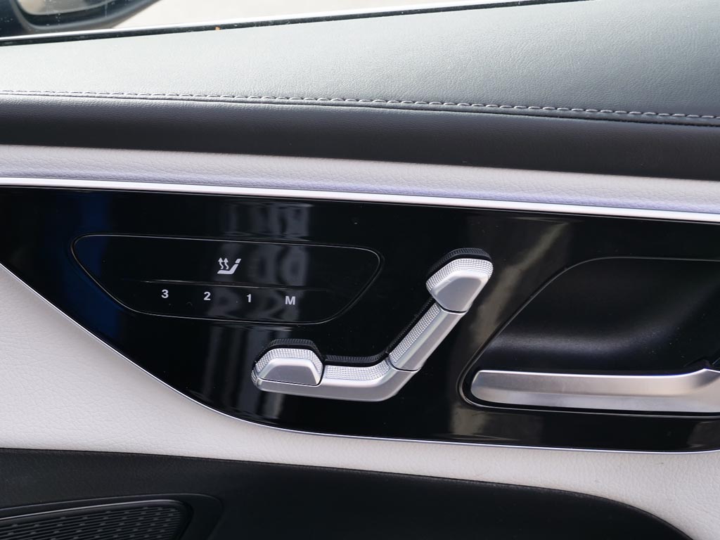 Used Mercedes-Benz GLC 2023 for sale - 76372338: Photo 11