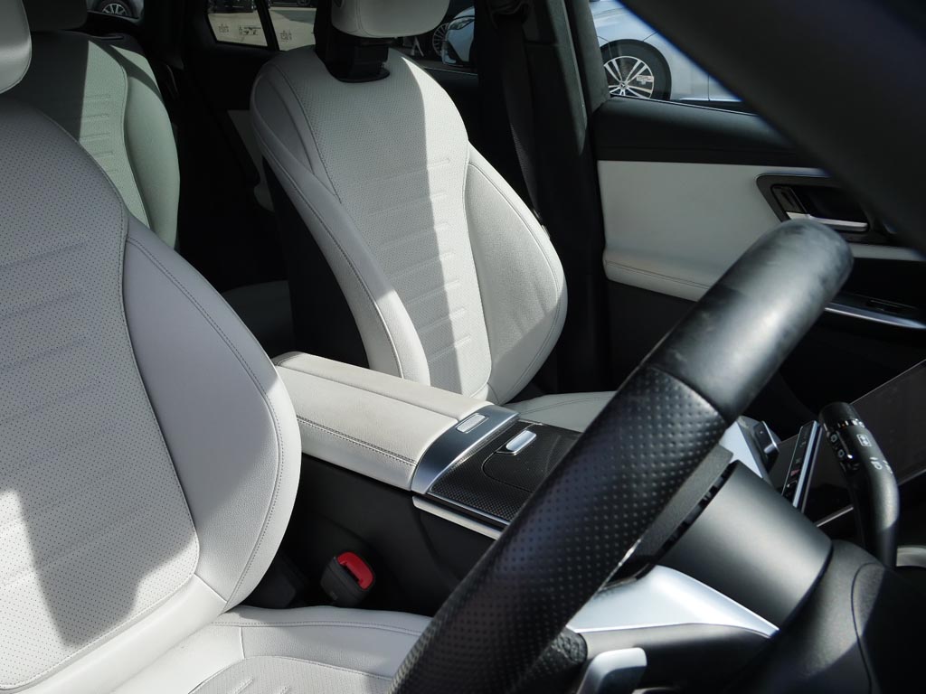 Used Mercedes-Benz GLC 2023 for sale - 76372338: Photo 16