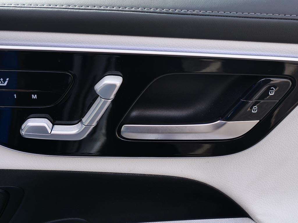 Used Mercedes-Benz GLC 2023 for sale - 76372338: Photo 17