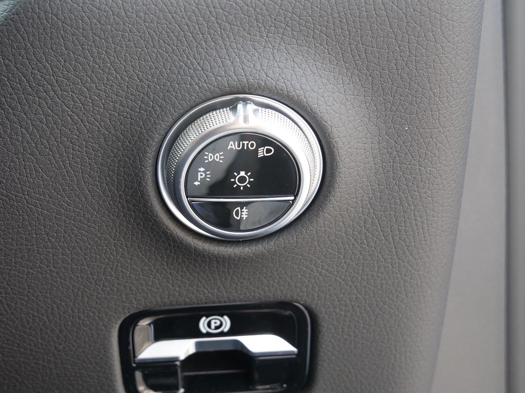 Used Mercedes-Benz GLC 2023 for sale - 76372338: Photo 27