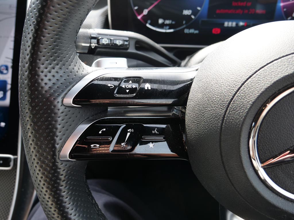 Used Mercedes-Benz GLC 2023 for sale - 76372338: Photo 28