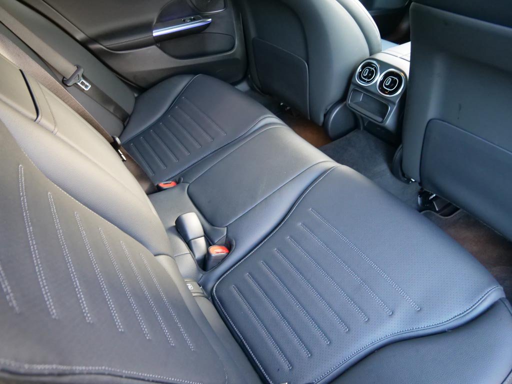 Used Mercedes-Benz C Class 2025 for sale - 77013538: Photo 11