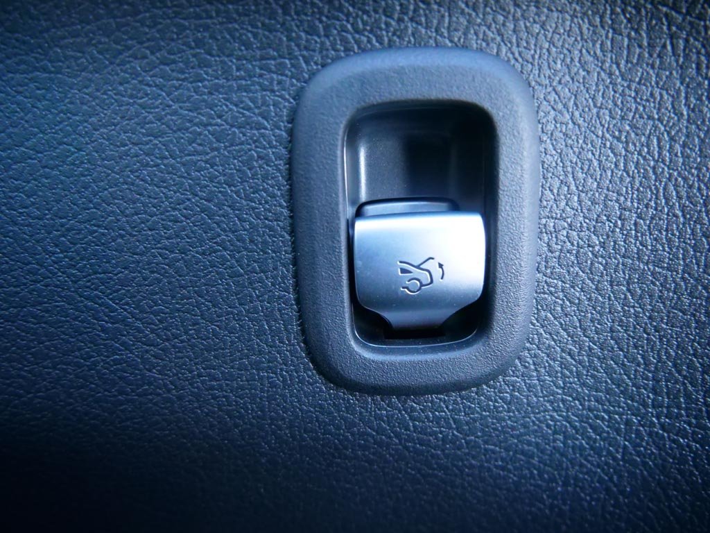 Used Mercedes-Benz C Class 2025 for sale - 77013538: Photo 18