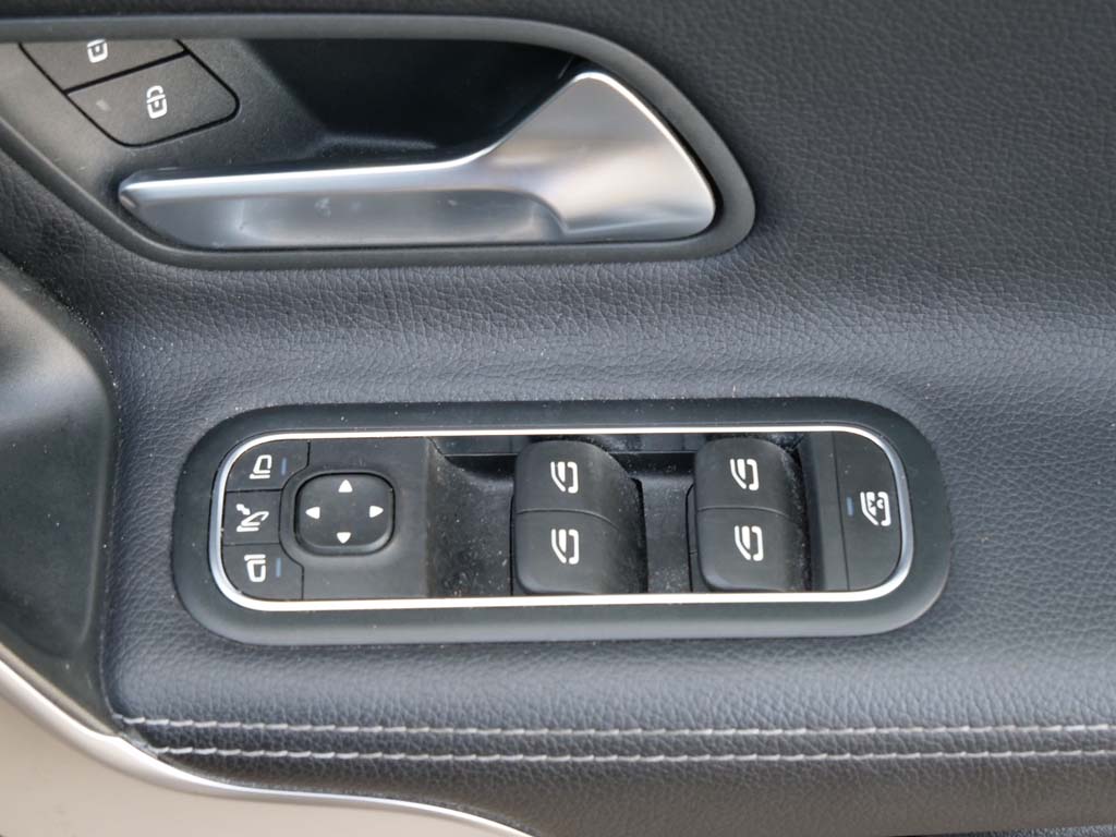 Used Mercedes-Benz A-Class 2019 for sale - 76434240: Photo 25