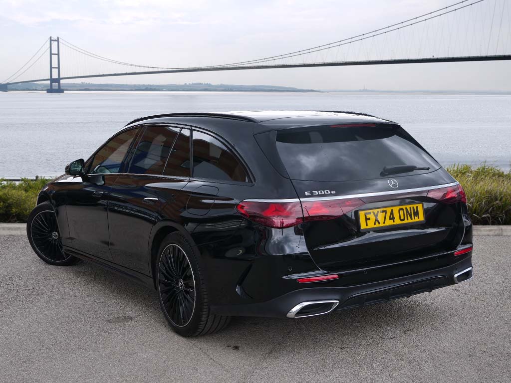 Used Mercedes-Benz E-Class 2025 for sale - 76110940: Photo 2