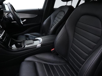 Used Mercedes-Benz GLC 2022 for sale - 75901615: Photo