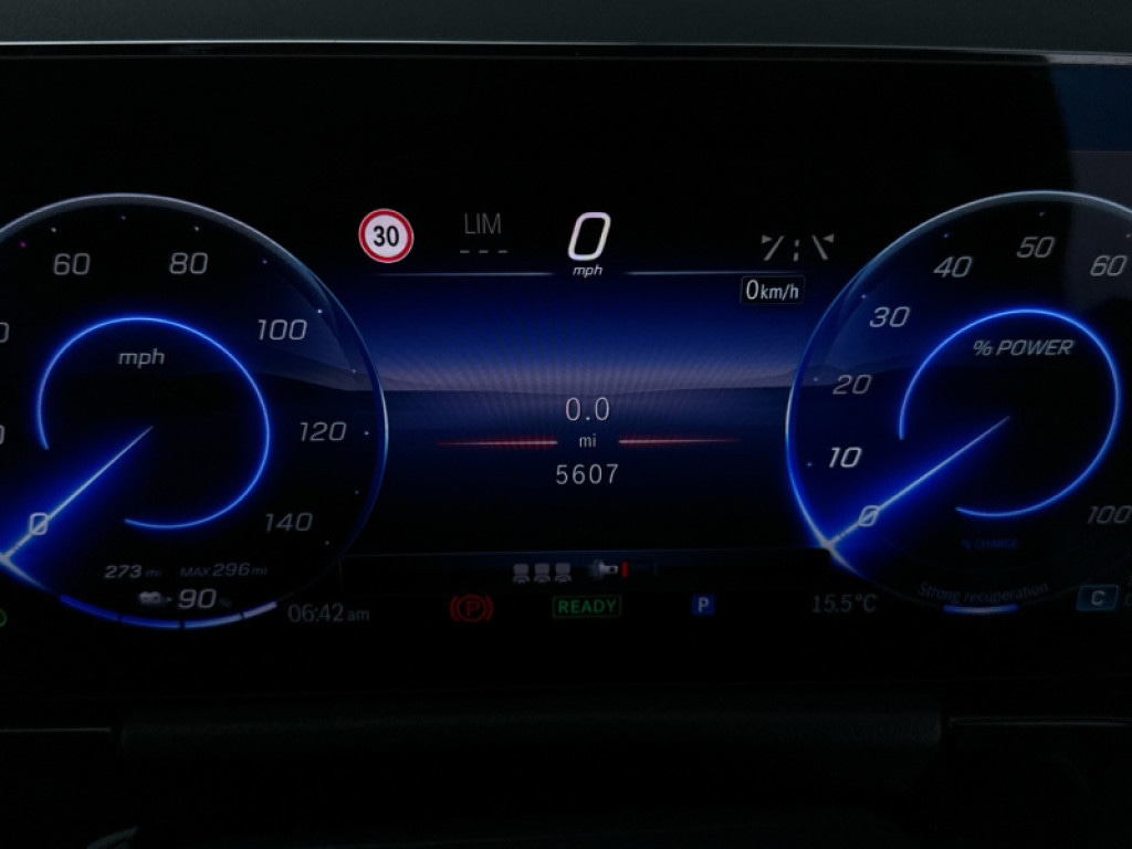 Used Mercedes-Benz EQA 2025 for sale - 76937353: Photo 4