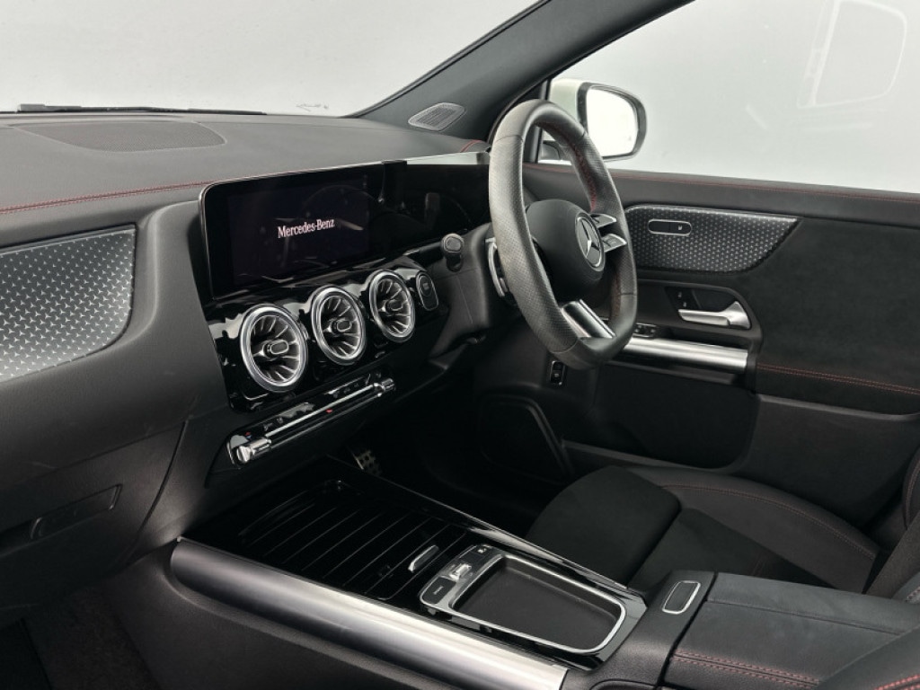 Used Mercedes-Benz EQA 2025 for sale - 76937353: Photo 5