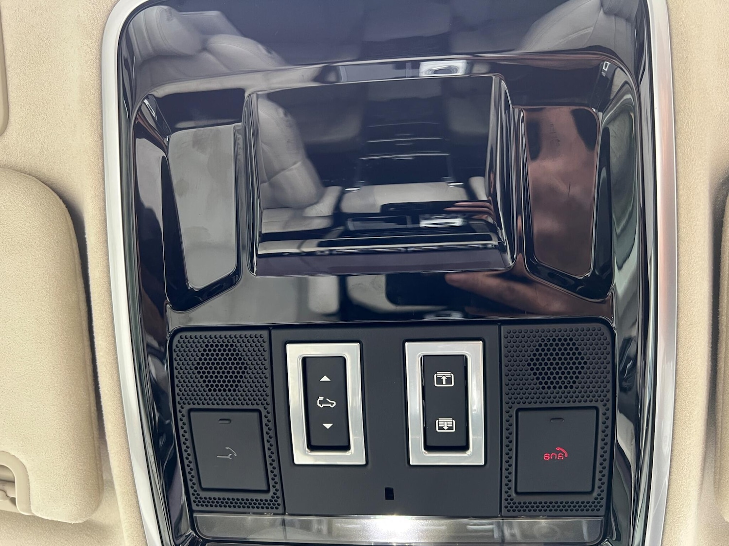 Used Land Rover Range Rover 2017 for sale - 76152576: Photo 100