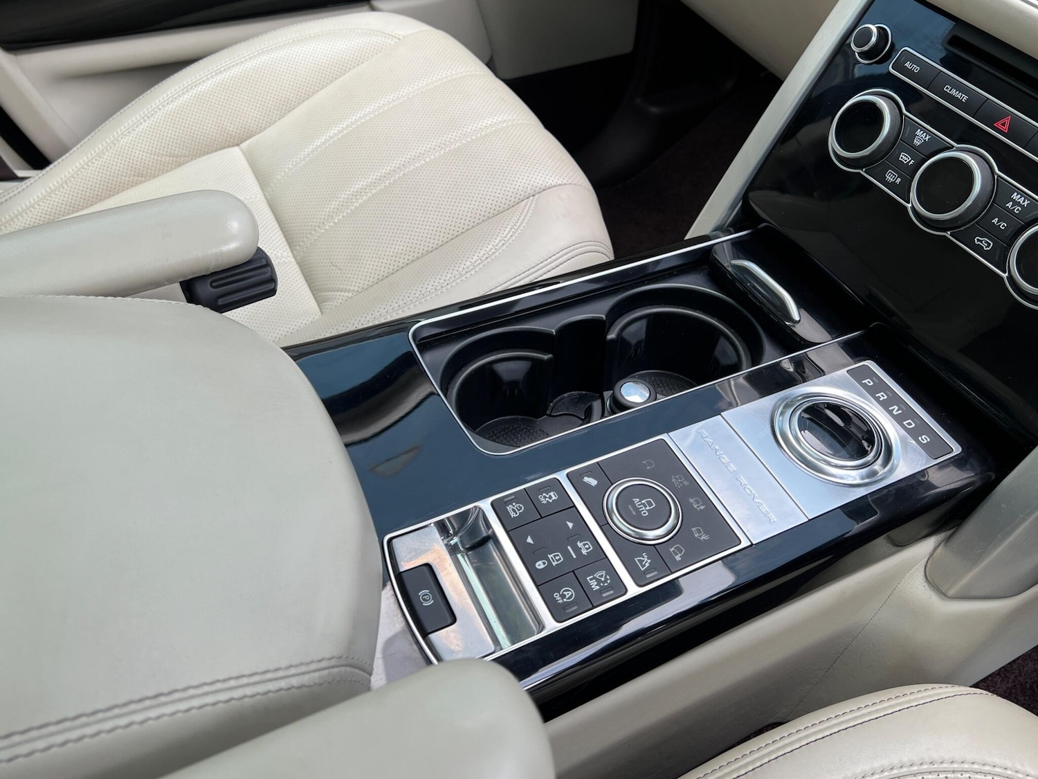 Used Land Rover Range Rover 2017 for sale - 76152576: Photo 19