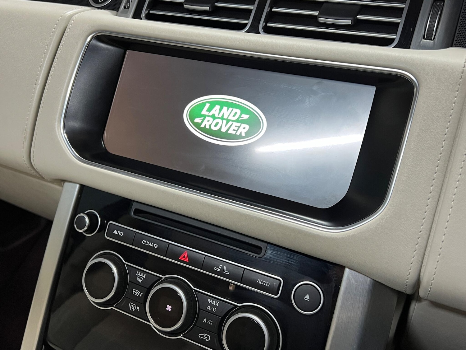 Used Land Rover Range Rover 2017 for sale - 76152576: Photo 63
