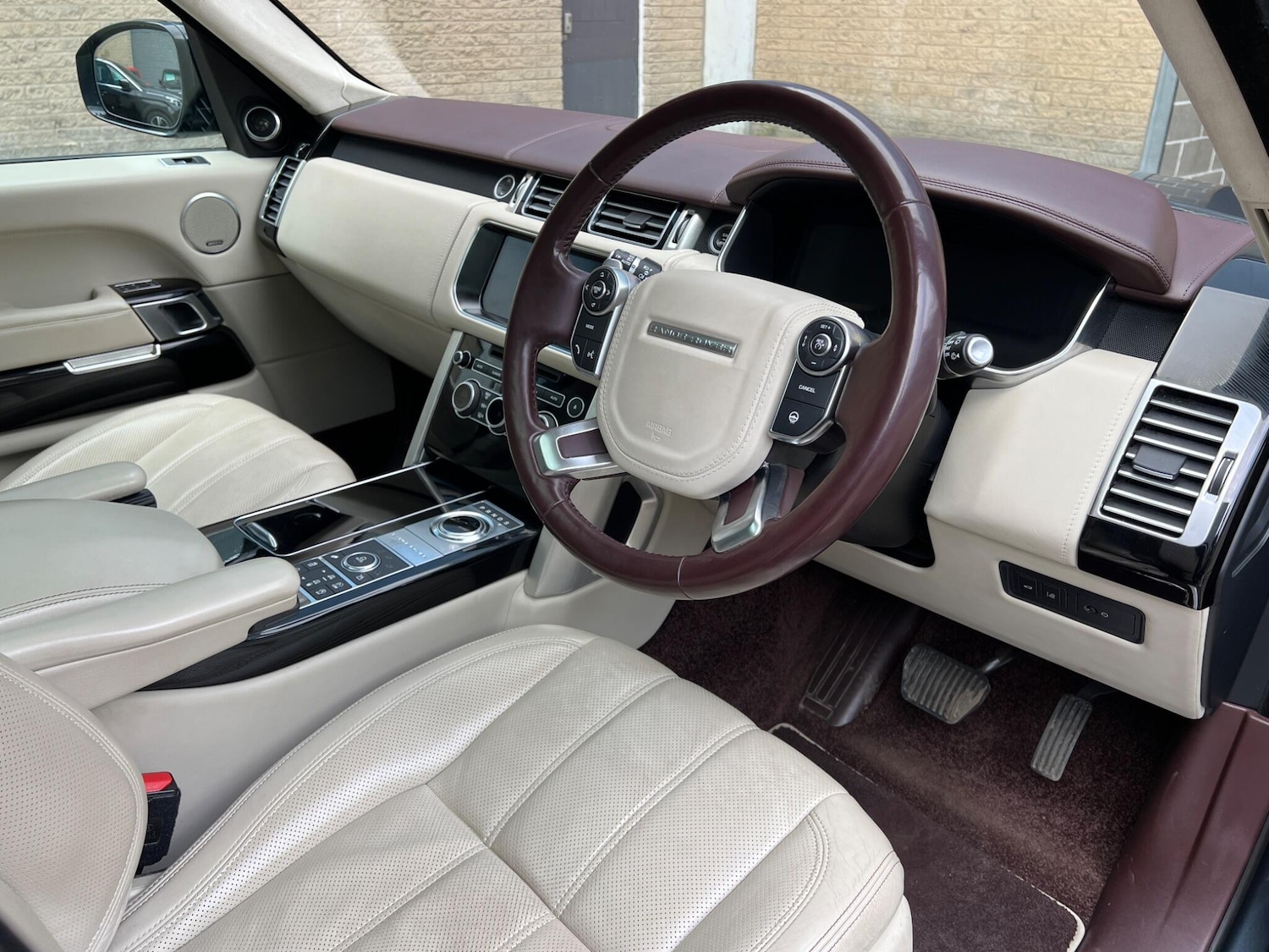Used Land Rover Range Rover 2017 for sale - 76152576: Photo 97