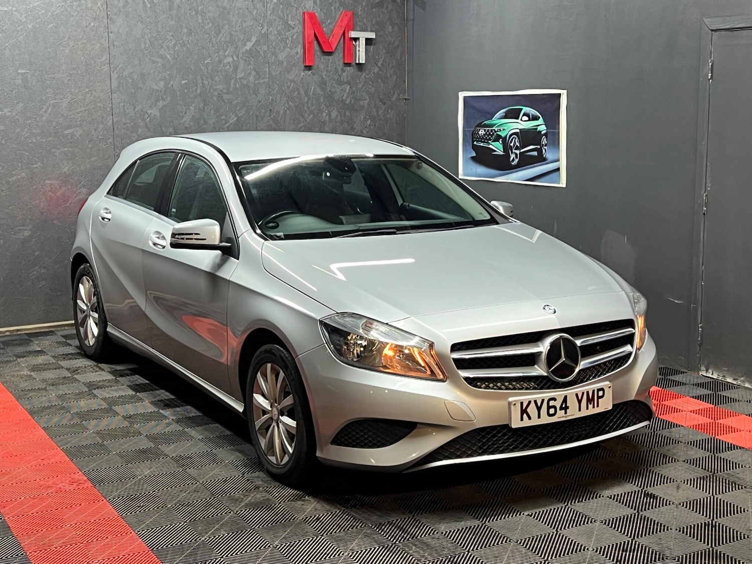 Used Mercedes-Benz A-Class 2014 for sale - 76913924: Photo 10