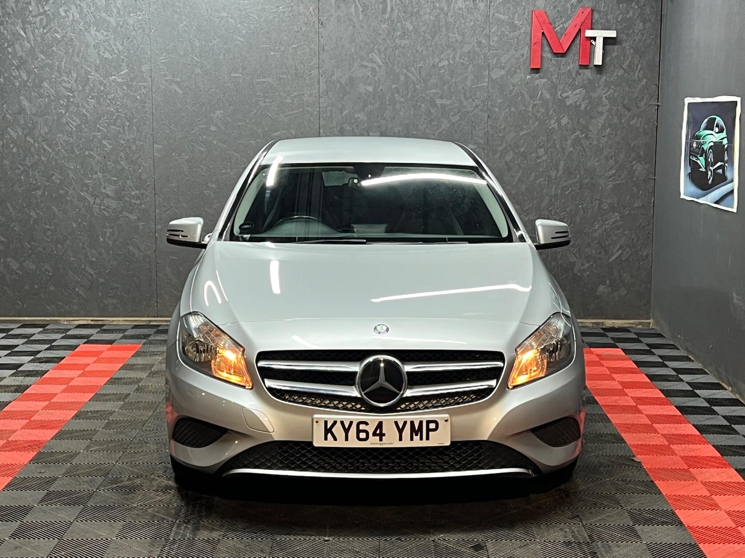 Used Mercedes-Benz A-Class 2014 for sale - 76913924: Photo 3