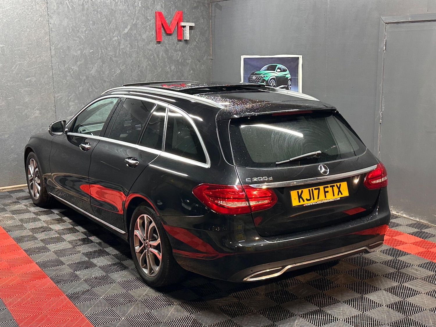 Used Mercedes-Benz C Class 2017 for sale - 76886325: Photo 5