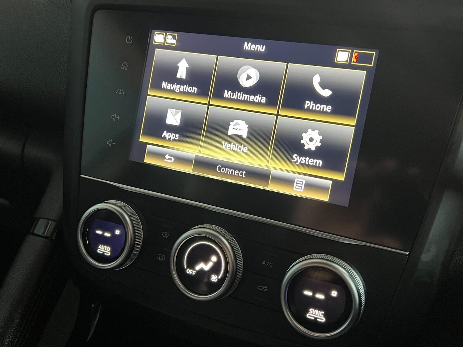 Used Renault Kadjar for sale - 77852780: Photo 26