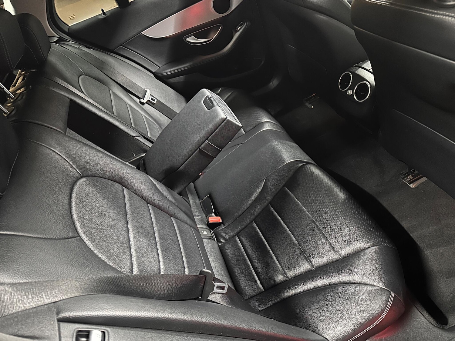 Used Mercedes-Benz C Class 2017 for sale - 77977881: Photo 17