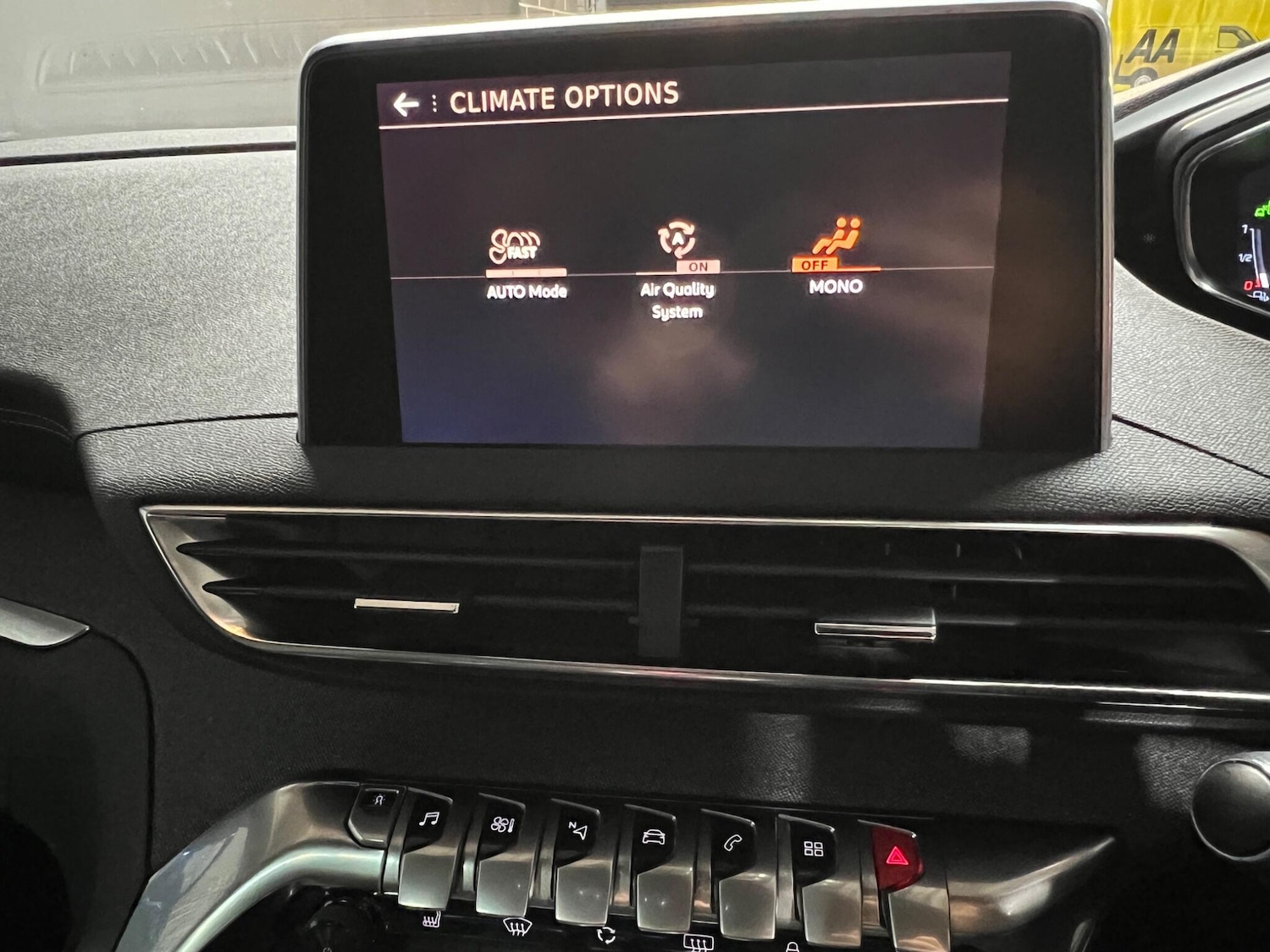 Used Peugeot 3008 2019 for sale - 76964485: Photo 30