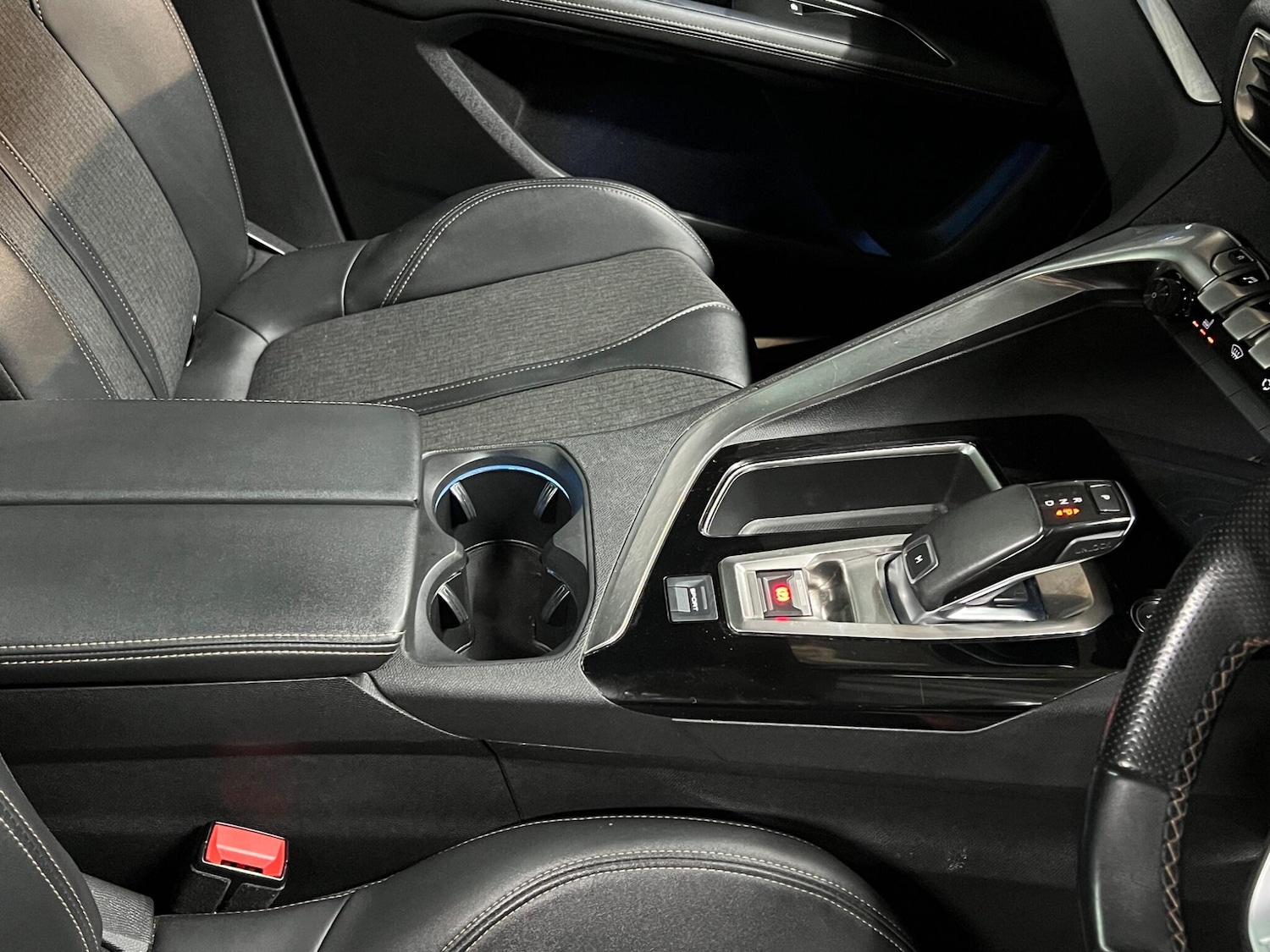 Used Peugeot 3008 2019 for sale - 76964485: Photo 42