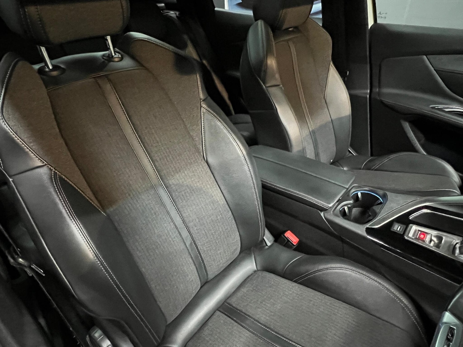 Used Peugeot 3008 2019 for sale - 76964485: Photo 43