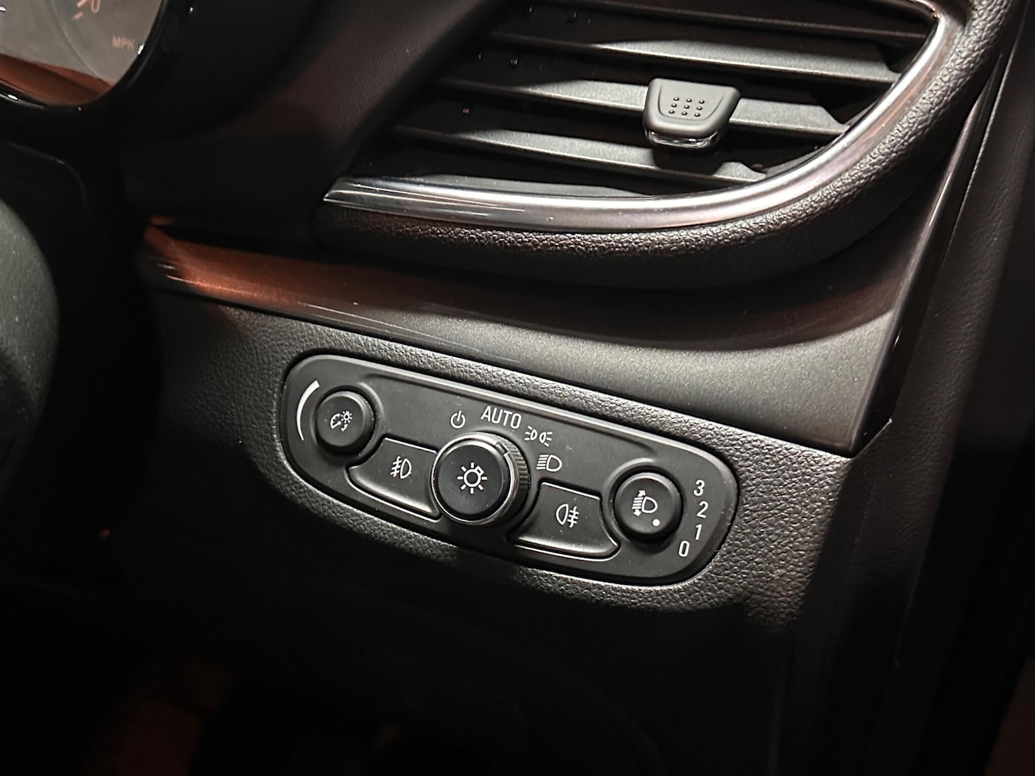 Used Vauxhall Mokka X 2018 for sale - 76485080: Photo 16