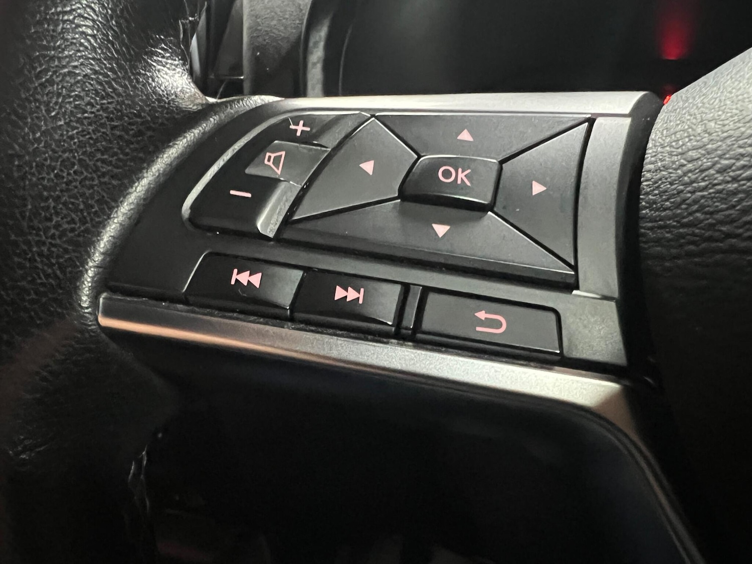 Used Nissan Juke 2022 for sale - 77386625: Photo 24