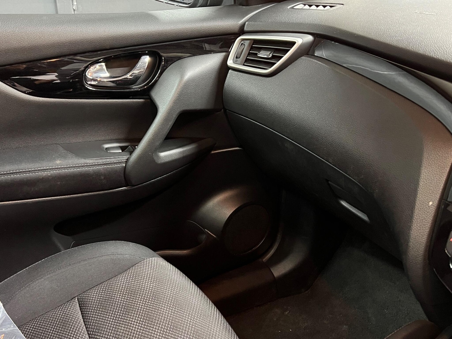 Used Nissan Qashqai for sale - 77784250: Photo 37