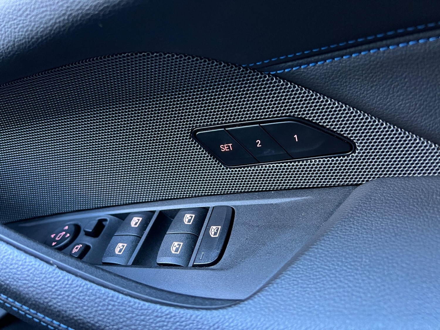 Used BMW i4 2023 for sale - 77645746: Photo 25