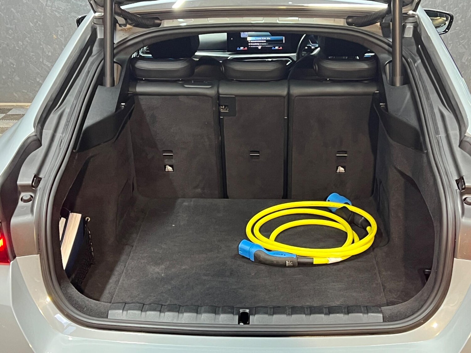 Used BMW i4 2023 for sale - 77645746: Photo 67