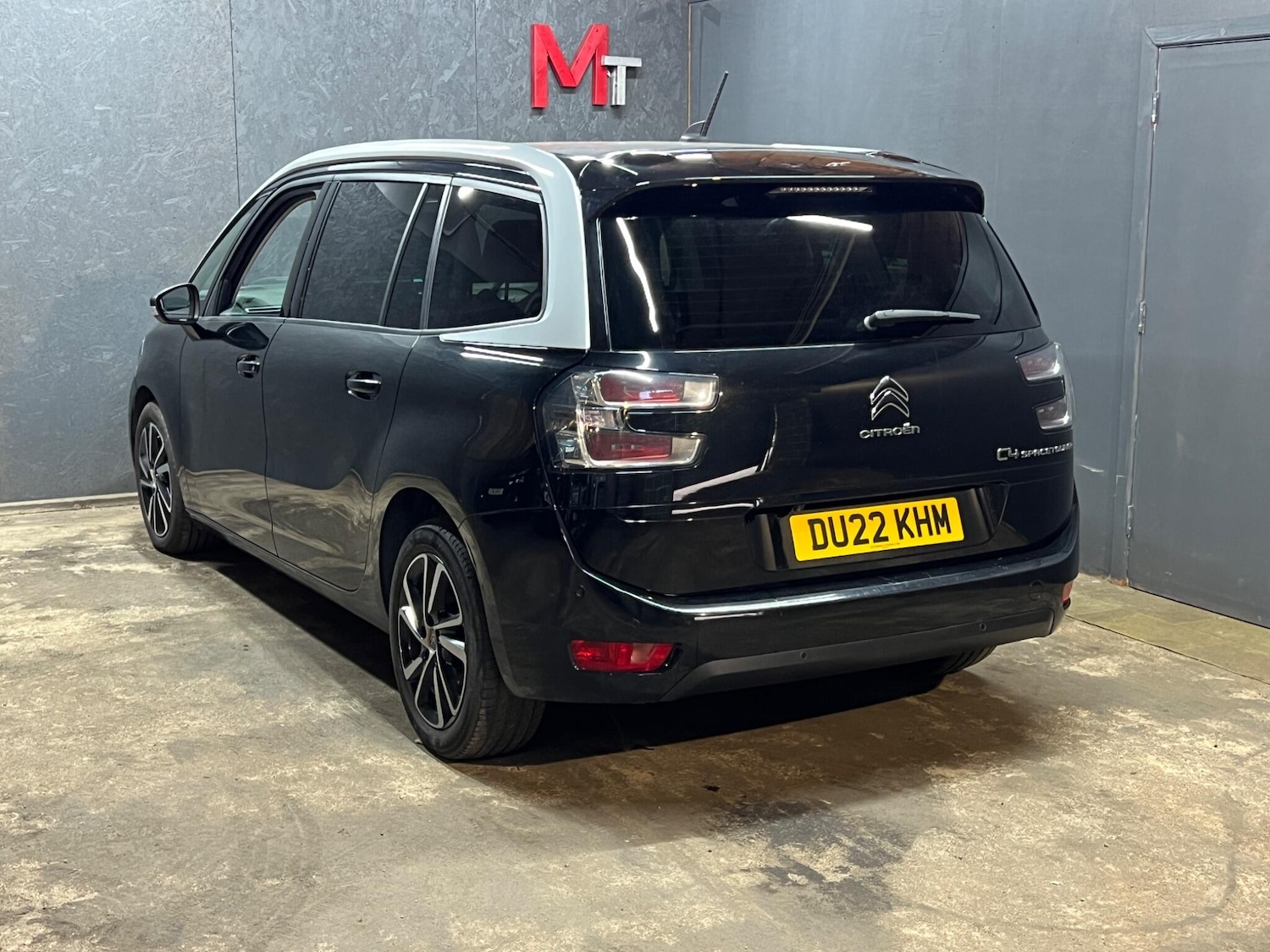 Vehicle 21