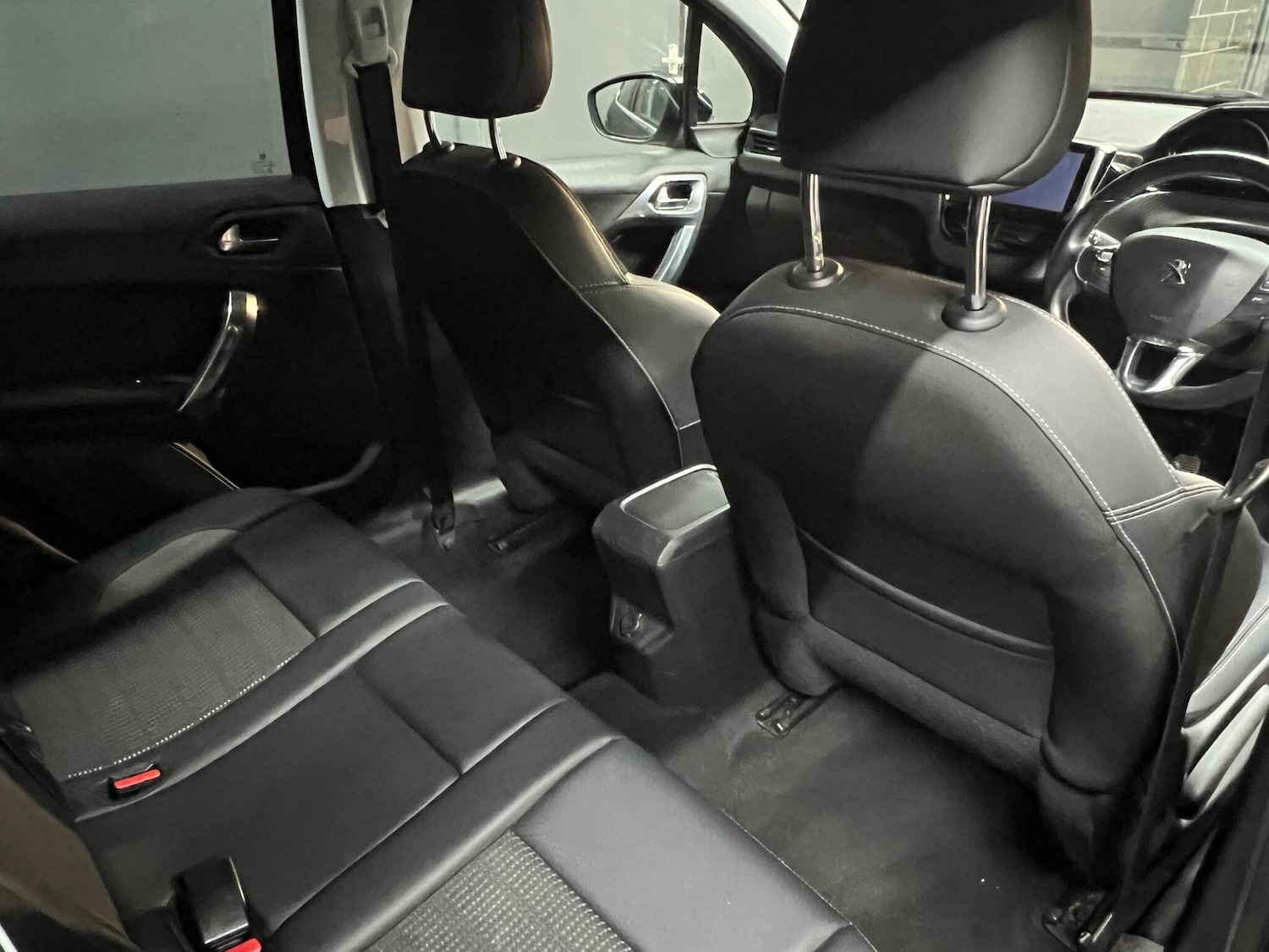 Used Peugeot 2008 2018 for sale - 76801207: Photo 15