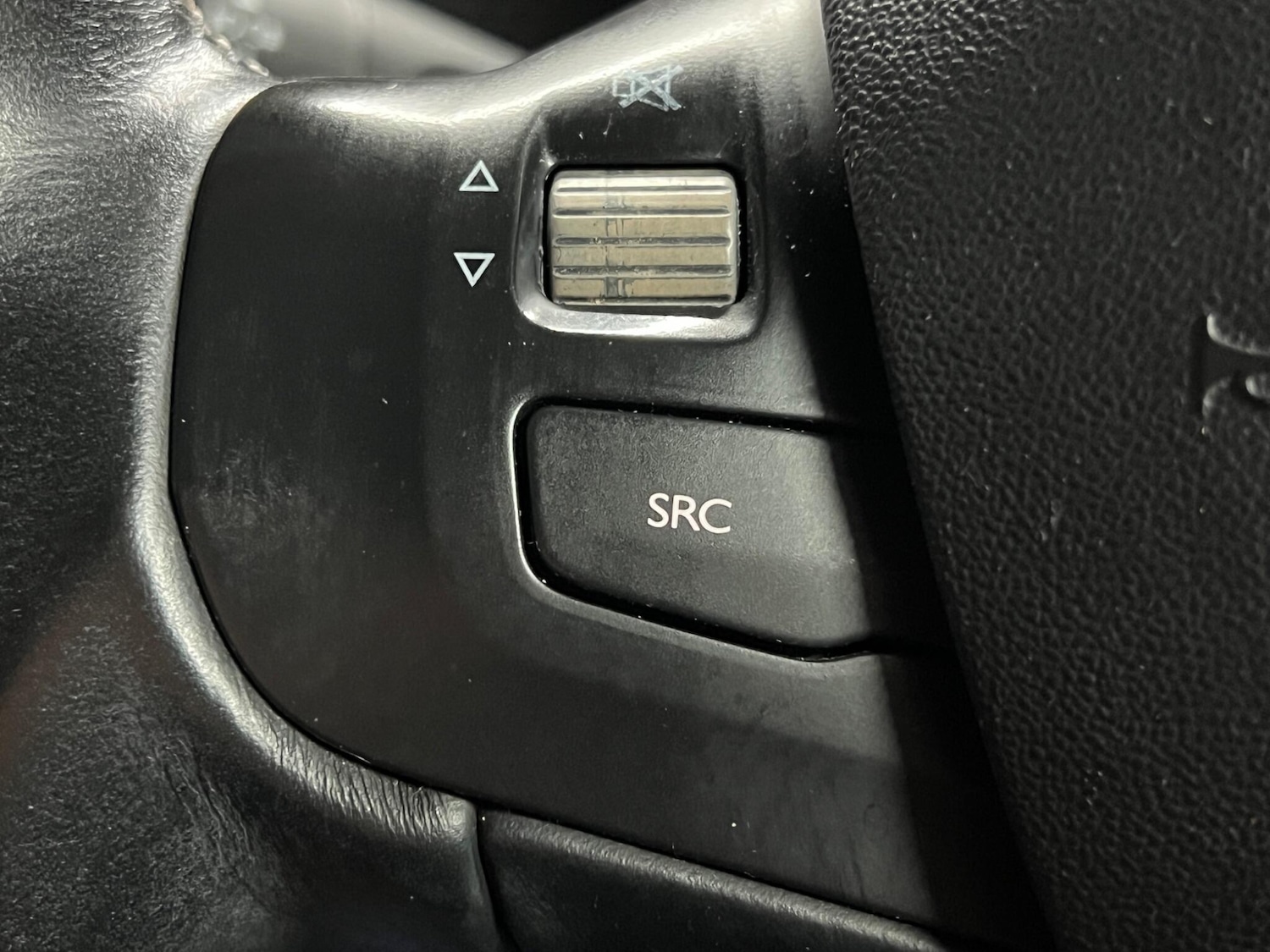 Used Peugeot 2008 2018 for sale - 76801207: Photo 22