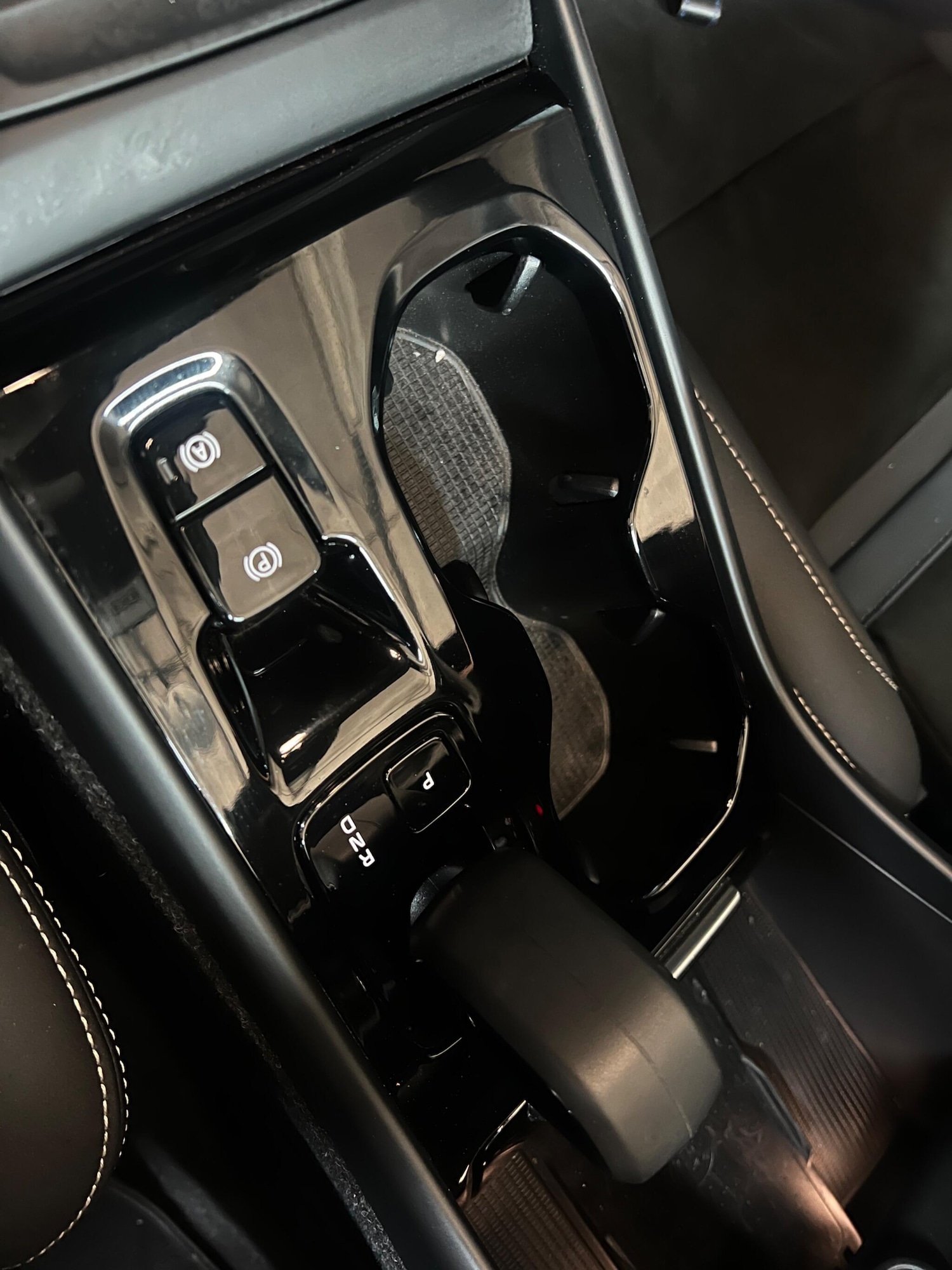 Used Volvo XC40 for sale - 78116379: Photo 17