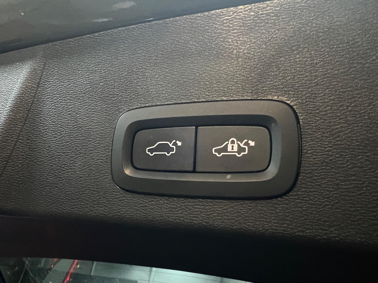 Used Volvo XC40 for sale - 78116379: Photo 21