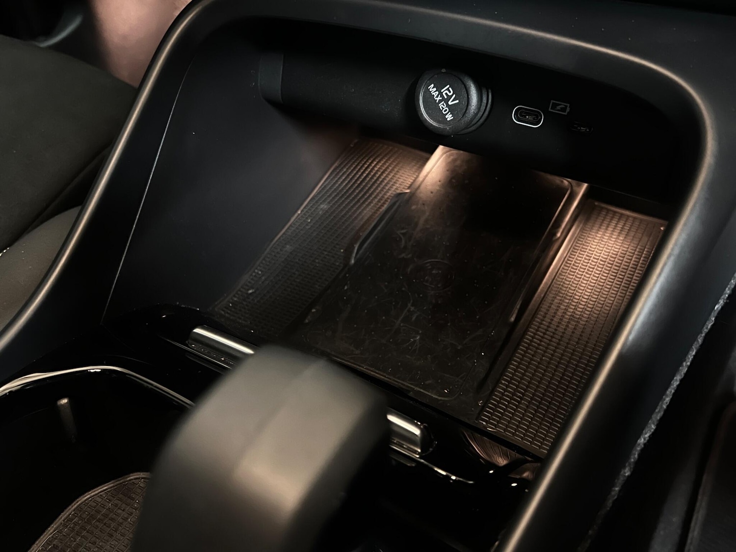 Used Volvo XC40 for sale - 78116379: Photo 28