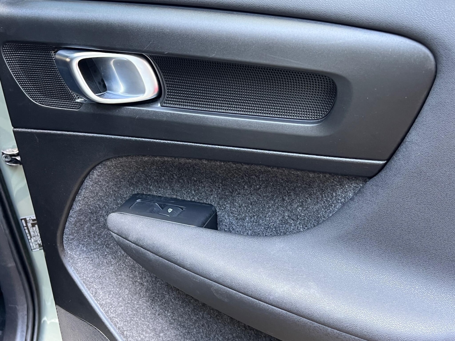 Used Volvo XC40 for sale - 78116379: Photo 31