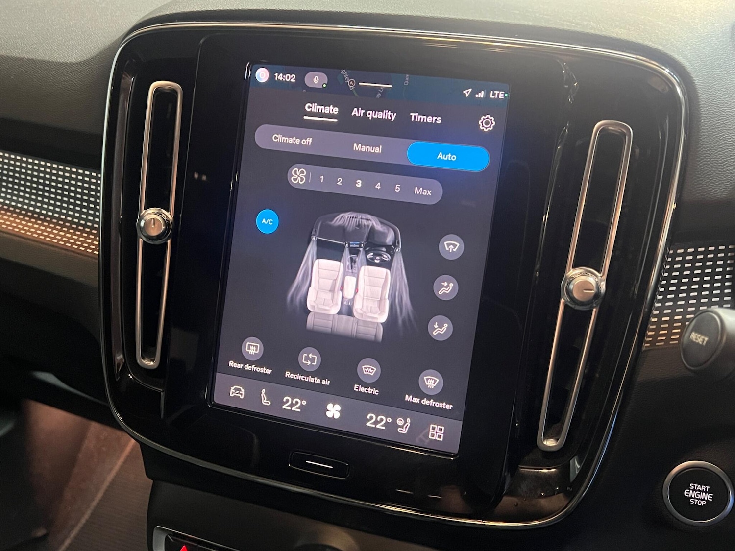 Used Volvo XC40 for sale - 78116379: Photo 35