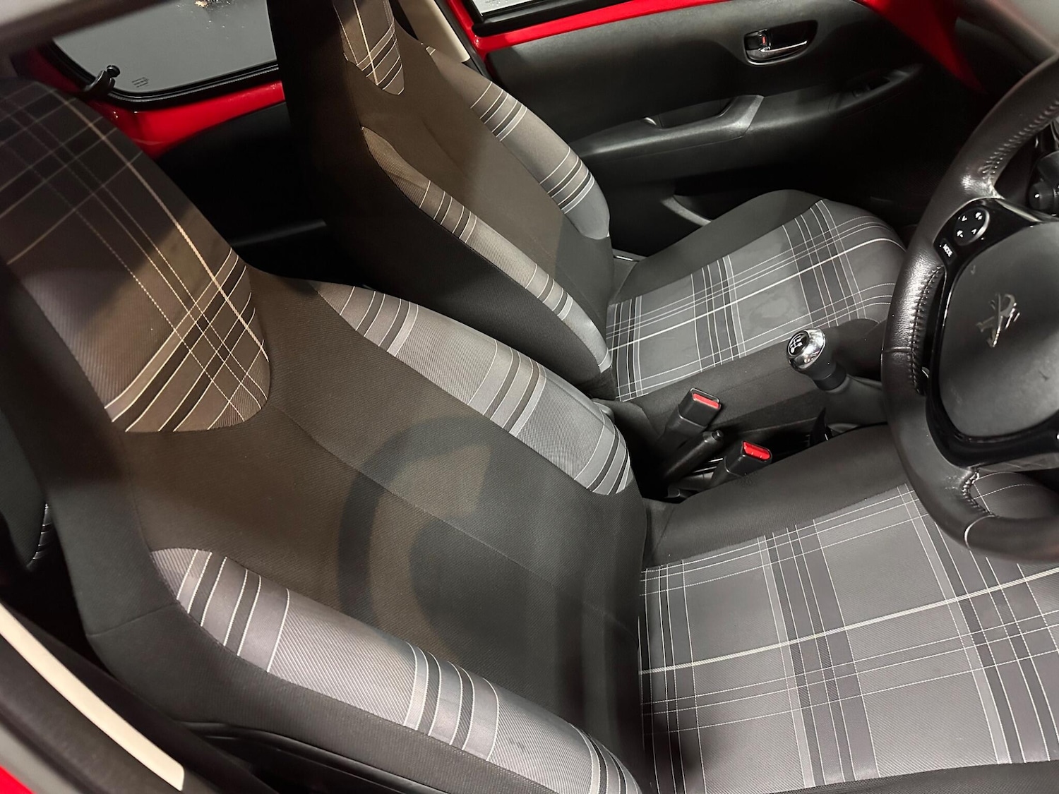 Used Peugeot 108 2018 for sale - 76715463: Photo 15