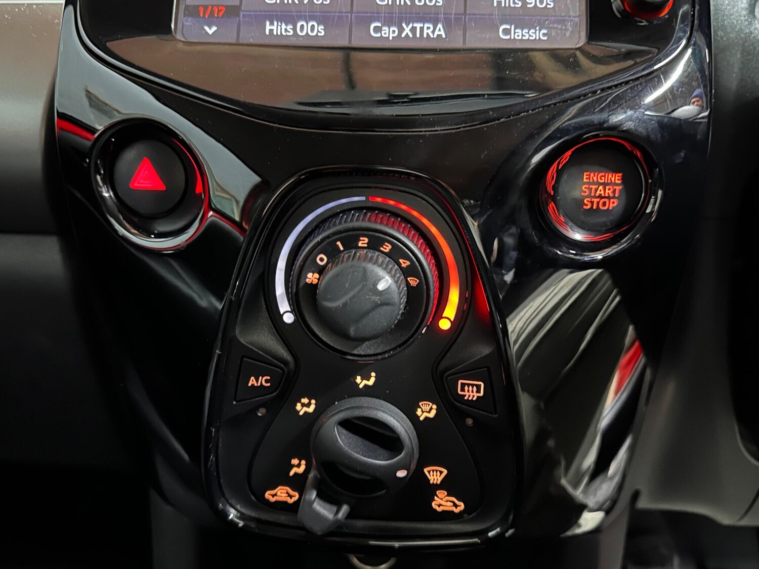 Used Peugeot 108 2018 for sale - 76715463: Photo 16