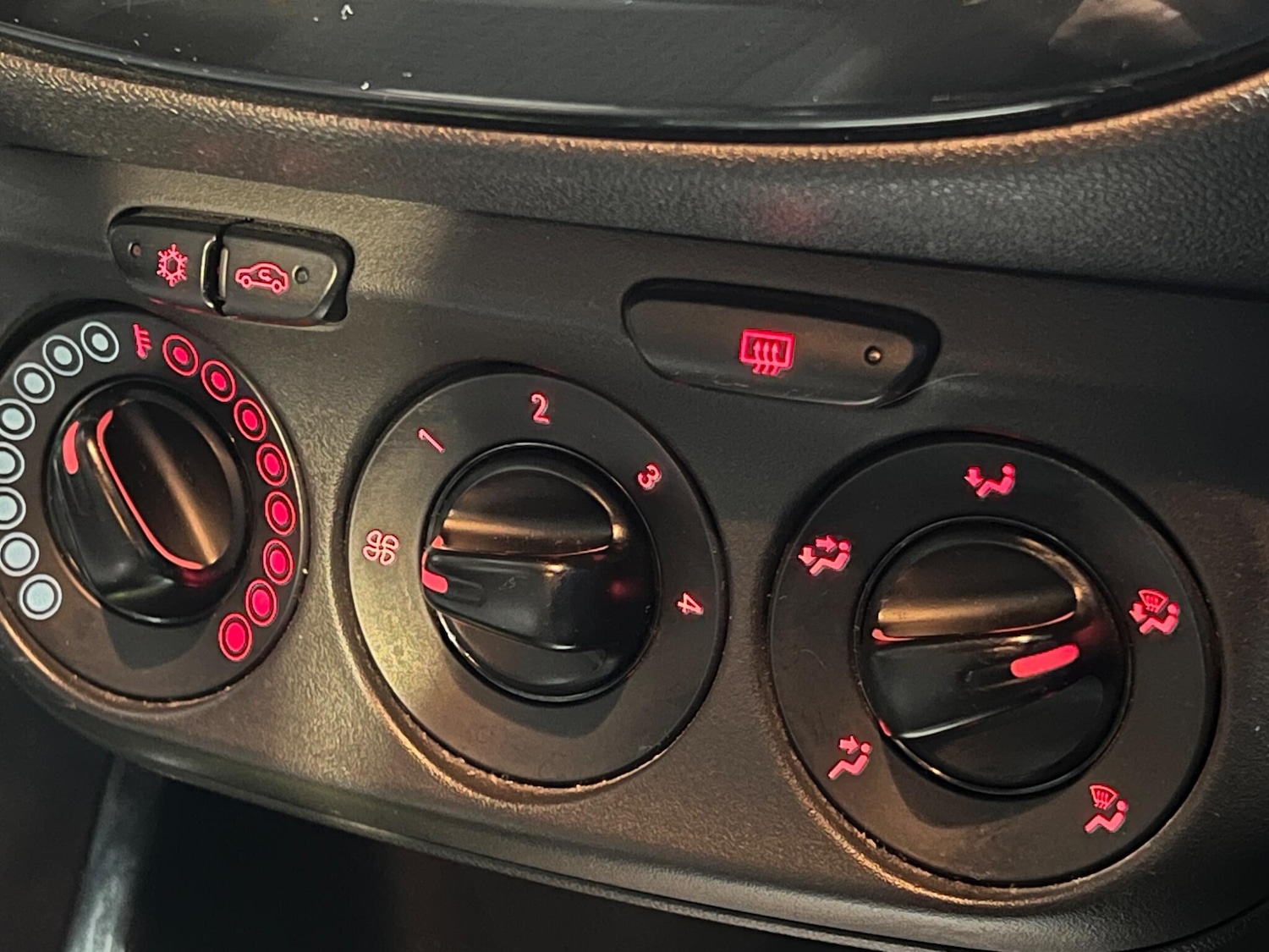 Used Vauxhall Corsa 2016 for sale - 78127644: Photo 16