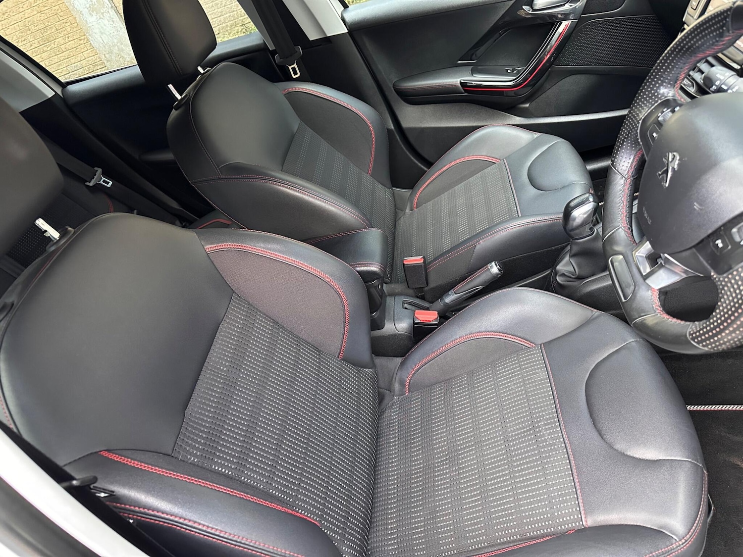 Used Peugeot 208 2018 for sale - 76521647: Photo 13