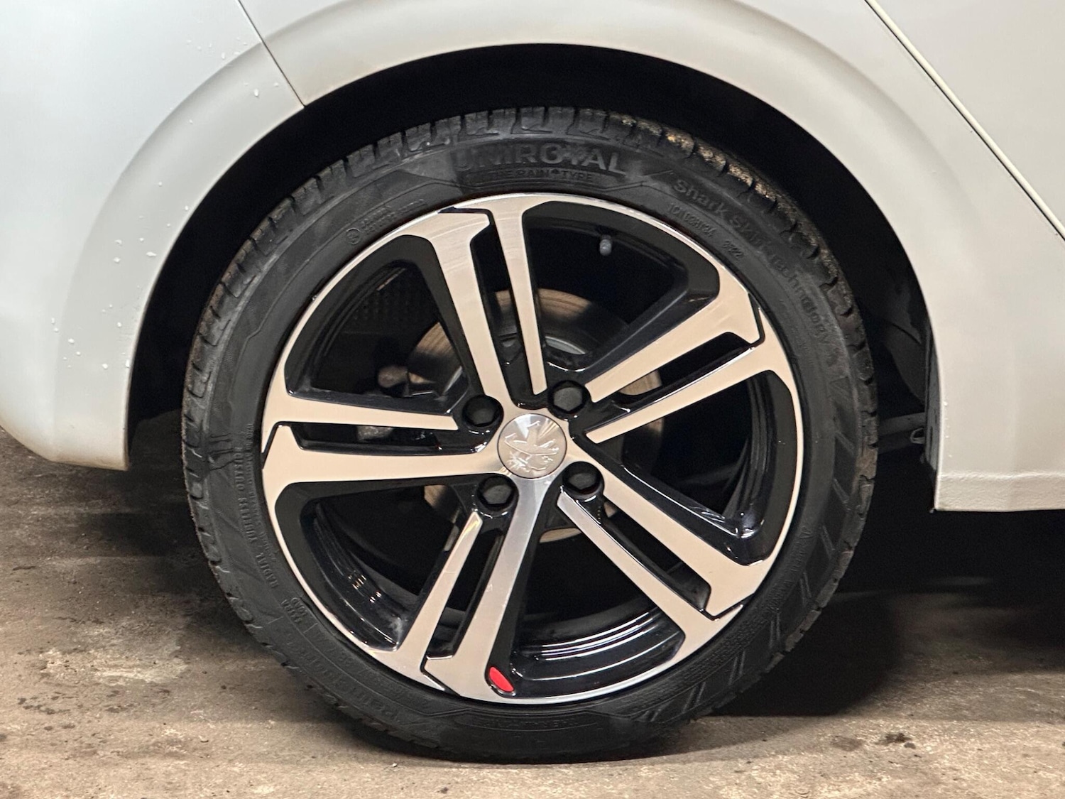 Used Peugeot 208 2018 for sale - 76521647: Photo 18