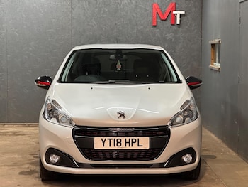 Used Peugeot 208 2018 for sale - 76521647: Photo