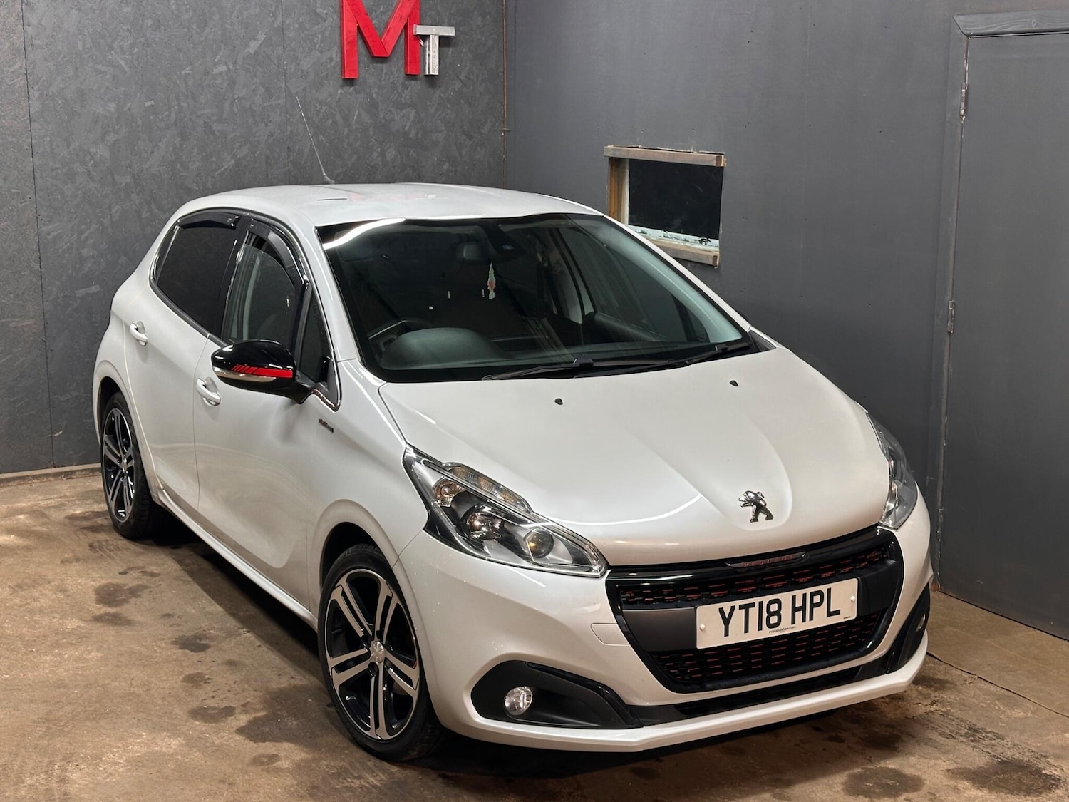Used Peugeot 208 2018 for sale - 76521647: Photo 6