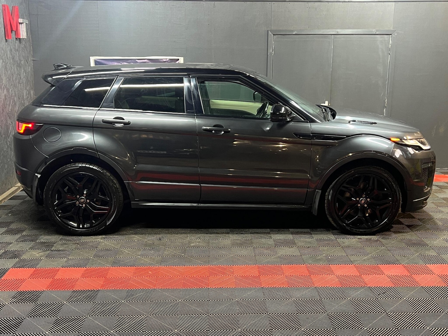 Used Land Rover Range Rover Evoque 2017 for sale - 77066393: Photo 12