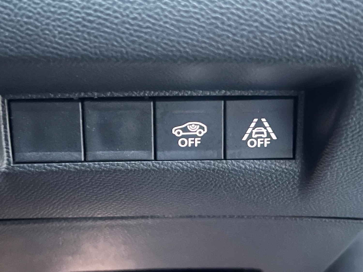 Used Peugeot 2008 2023 for sale - 77050013: Photo 21