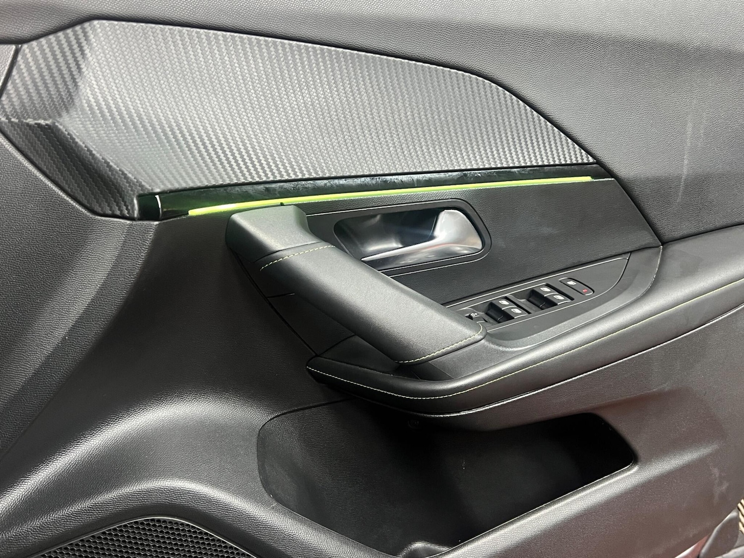 Used Peugeot 2008 2023 for sale - 77050013: Photo 24