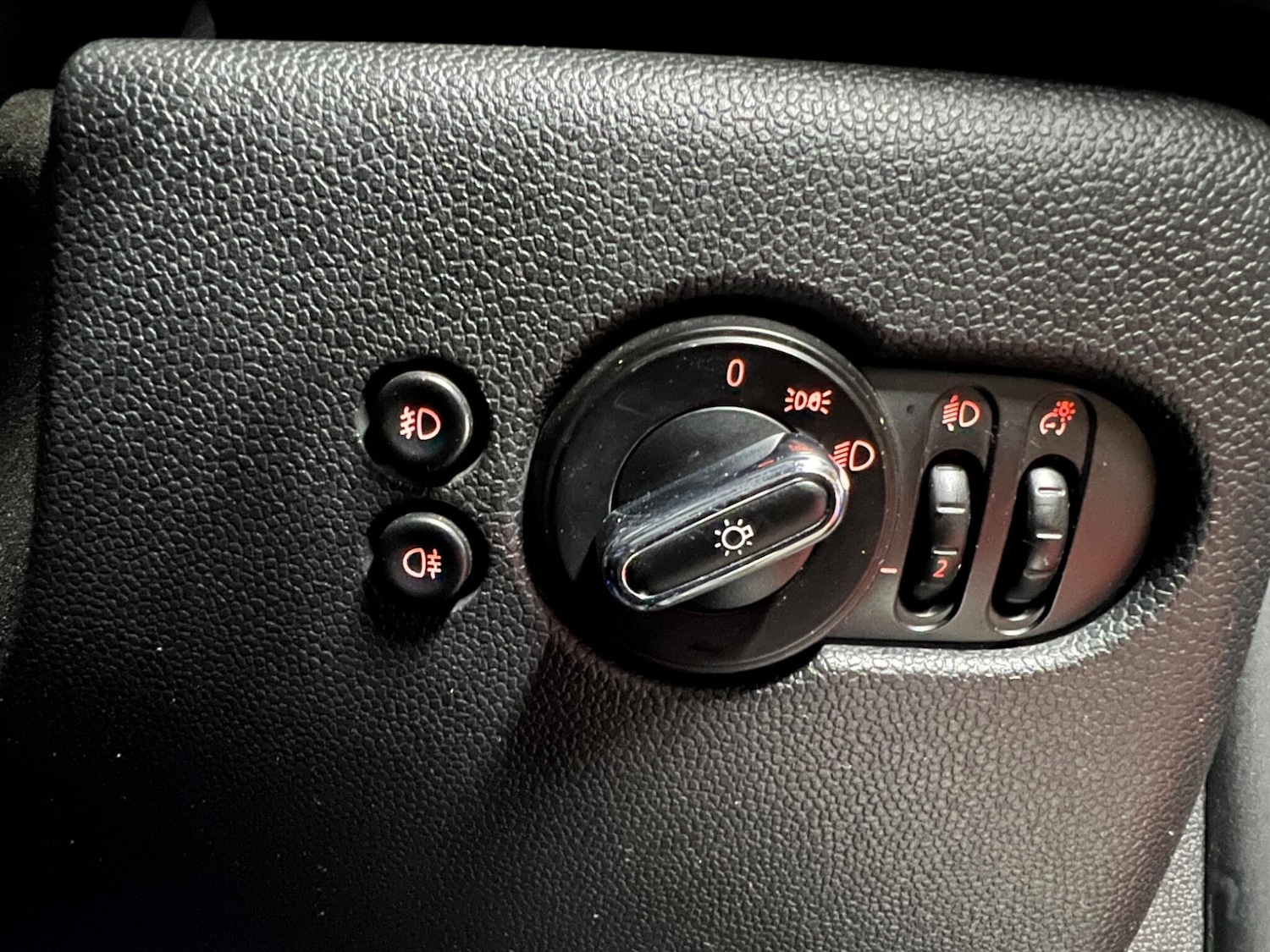 Used MINI Hatch 2015 for sale - 76912861: Photo 18