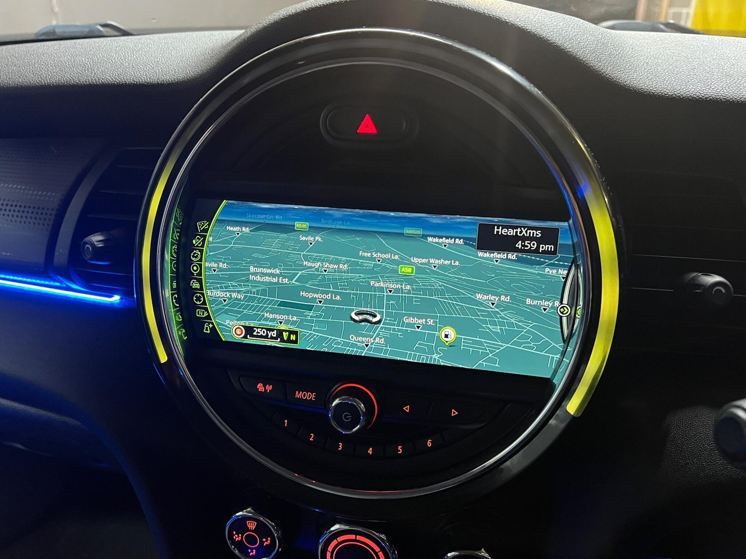 Used MINI Hatch 2015 for sale - 76912861: Photo 24